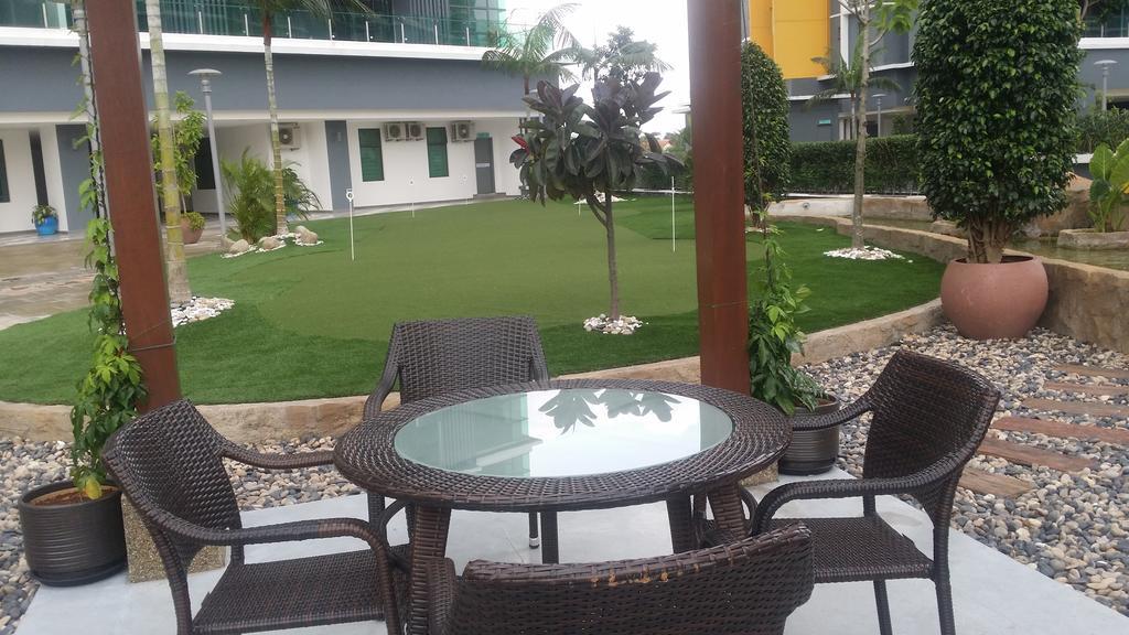 Vista Alam Studio Units - Pool, Food Court 샤알람 외부 사진